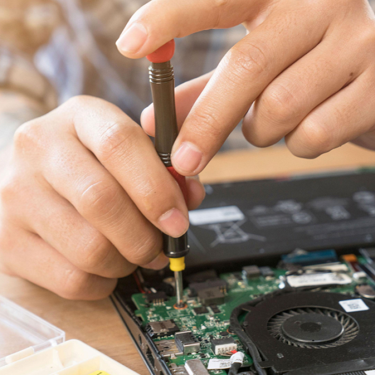 Компания «Ноутбук Плюс»