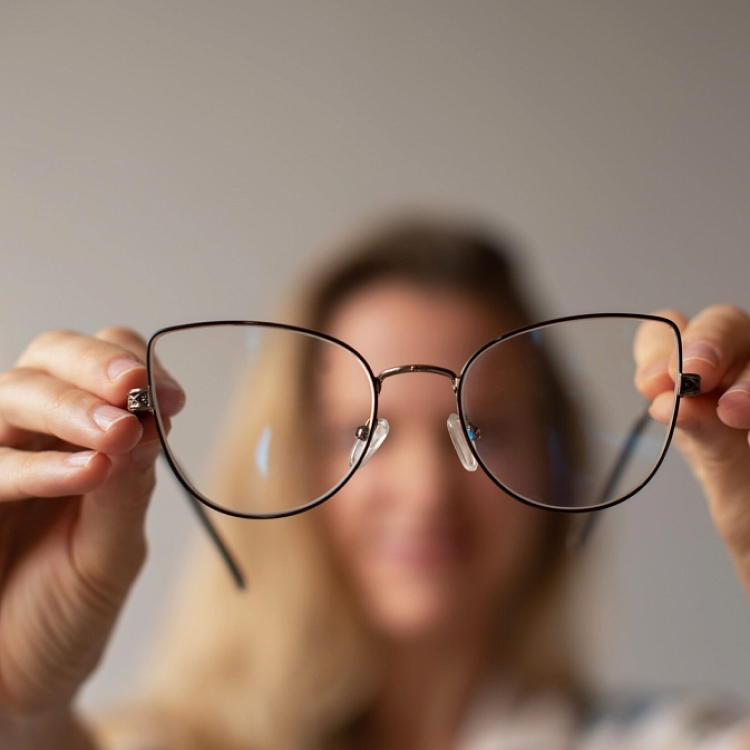 Сеть салонов оптики «Линзмастер»